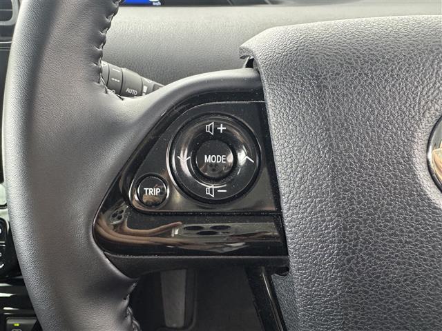 プリウス ＳセーフティプラスＩＩ　純正ナビ　バックカメラ　追従クルーズコントロール　トヨタセーフティセンス　ドライブレコーダー　ビルトインＥＴＣ　ＬＥＤヘッドライト　オートライト　ＡＣ１００Ｖ電源　自動防眩ミラー　スマートキー　禁煙車（13枚目）