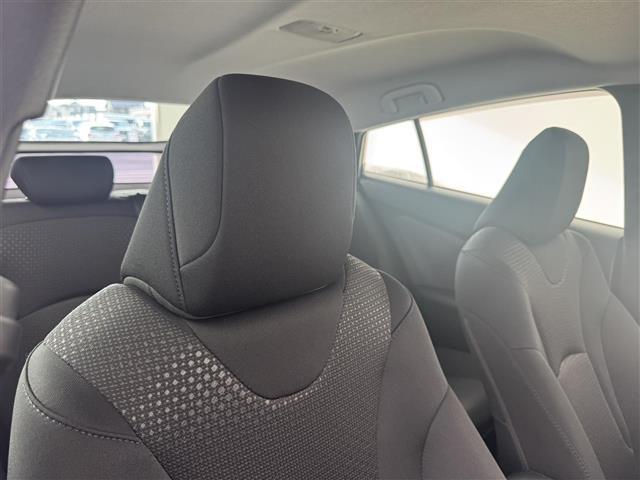 プリウス ＳセーフティプラスＩＩ　純正ナビ　バックカメラ　追従クルーズコントロール　トヨタセーフティセンス　ドライブレコーダー　ビルトインＥＴＣ　ＬＥＤヘッドライト　オートライト　ＡＣ１００Ｖ電源　自動防眩ミラー　スマートキー　禁煙車（29枚目）