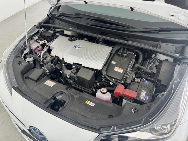 プリウス ＳセーフティプラスＩＩ　純正ナビ　バックカメラ　追従クルーズコントロール　トヨタセーフティセンス　ドライブレコーダー　ビルトインＥＴＣ　ＬＥＤヘッドライト　オートライト　ＡＣ１００Ｖ電源　自動防眩ミラー　スマートキー　禁煙車（79枚目）