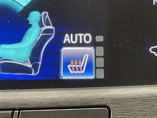 クラウンハイブリッド ロイヤルサルーン 純正8インチHDDナビ バックカメラ パワーシート ステアリングヒーター シートヒーター ドライブレコーダー クルーズコントロール プッシュスタート スマートキー ETC HIDヘッドライト 禁煙車(5枚目)