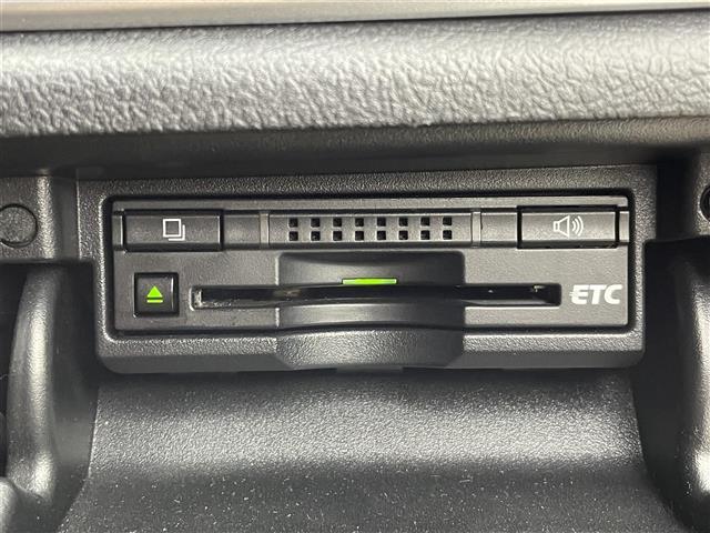 クラウンハイブリッド ロイヤルサルーン 純正8インチHDDナビ バックカメラ パワーシート ステアリングヒーター シートヒーター ドライブレコーダー クルーズコントロール プッシュスタート スマートキー ETC HIDヘッドライト 禁煙車(9枚目)