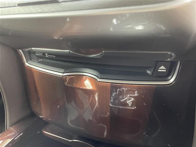 クラウンハイブリッド ロイヤルサルーン 純正8インチHDDナビ バックカメラ パワーシート ステアリングヒーター シートヒーター ドライブレコーダー クルーズコントロール プッシュスタート スマートキー ETC HIDヘッドライト 禁煙車(18枚目)