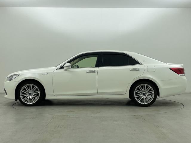 クラウンハイブリッド ロイヤルサルーン 純正8インチHDDナビ バックカメラ パワーシート ステアリングヒーター シートヒーター ドライブレコーダー クルーズコントロール プッシュスタート スマートキー ETC HIDヘッドライト 禁煙車(50枚目)