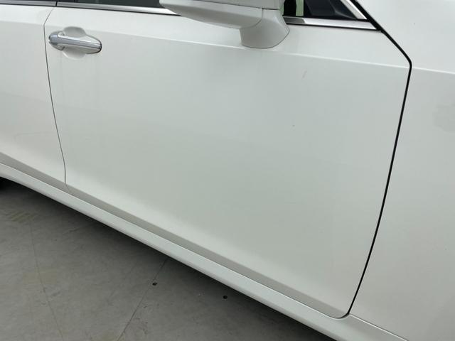 クラウンハイブリッド ロイヤルサルーン 純正8インチHDDナビ バックカメラ パワーシート ステアリングヒーター シートヒーター ドライブレコーダー クルーズコントロール プッシュスタート スマートキー ETC HIDヘッドライト 禁煙車(59枚目)