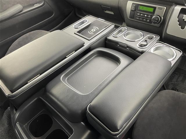 ハイエースワゴン GL デジタルインナーミラー パノラミックビューモニター 純正フリップダウンモニター 純正7型ナビ 前後ドライブレコーダー 電動スライドドア プッシュスタート スマートキー AC100V電源 ETC 禁煙車(20枚目)