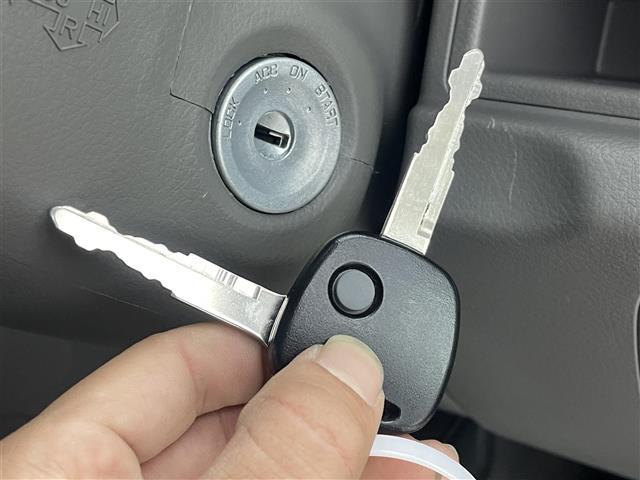 エブリイ ＰＣ　７インチディスプレイオーディオ　バックカメラ　シートヒーター　ドライブレコーダー　コーナーセンサー　アイドリングストップ　ドアバイザー　ＥＴＣ　レーンキープ　横滑り防止装置　電動格納ミラー　禁煙車（9枚目）