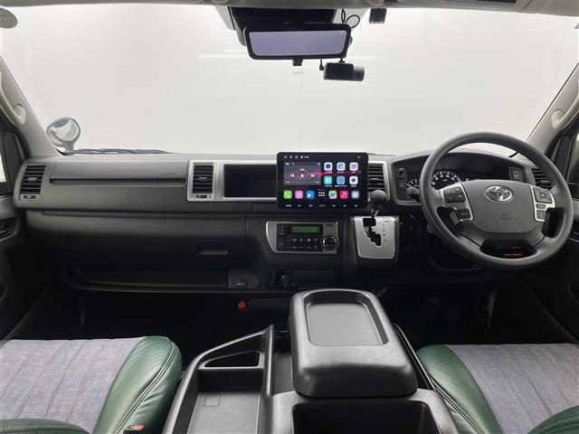ハイエースワゴン ＧＬ　パノラミックビューモニター　デジタルインナーミラー　ＬＥＤヘッドランプ　パワースライドドア　パーキングサポートブレーキ　衝突軽減　プッシュスタート　社外１０インチディスプレイオーディオ　ＥＴＣ　禁煙車（2枚目）