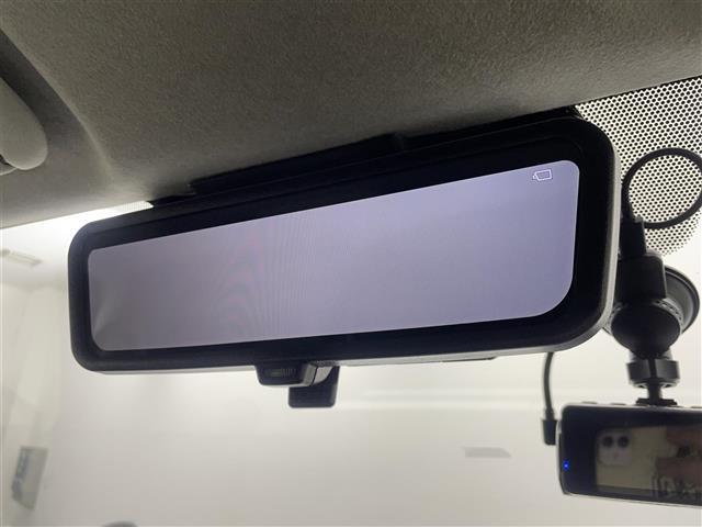 ハイエースワゴン ＧＬ　パノラミックビューモニター　デジタルインナーミラー　ＬＥＤヘッドランプ　パワースライドドア　パーキングサポートブレーキ　衝突軽減　プッシュスタート　社外１０インチディスプレイオーディオ　ＥＴＣ　禁煙車（3枚目）