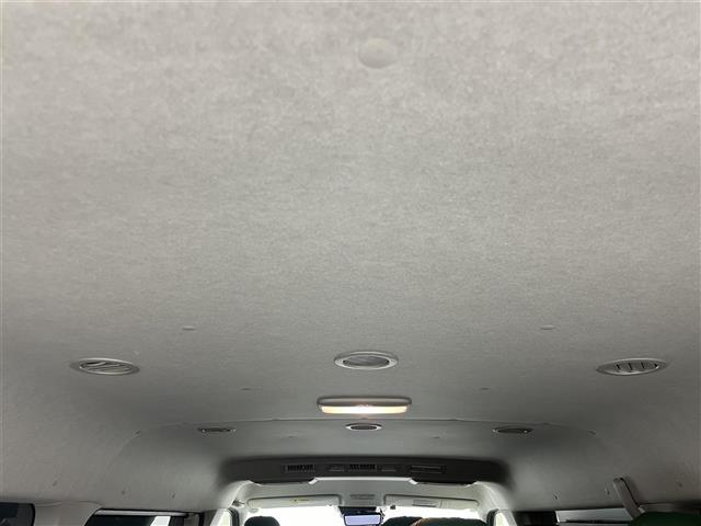 ハイエースワゴン ＧＬ　パノラミックビューモニター　デジタルインナーミラー　ＬＥＤヘッドランプ　パワースライドドア　パーキングサポートブレーキ　衝突軽減　プッシュスタート　社外１０インチディスプレイオーディオ　ＥＴＣ　禁煙車（43枚目）