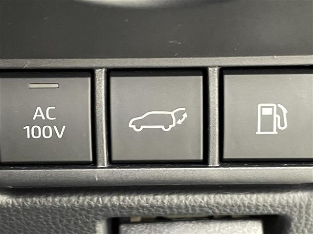 プリウス Ｚ　純正１２．３型ナビ　全周囲カメラ　レザーシート　シートヒーター　エアシート　パワーシート　パワーバックドア　置くだけ充電　デジタルインナーミラー　前後ドラレコ　ＢＳＭ　ビルトインＥＴＣ２．０　禁煙車（9枚目）