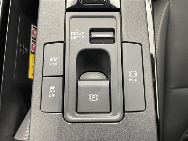 プリウス Ｚ　純正１２．３型ナビ　全周囲カメラ　レザーシート　シートヒーター　エアシート　パワーシート　パワーバックドア　置くだけ充電　デジタルインナーミラー　前後ドラレコ　ＢＳＭ　ビルトインＥＴＣ２．０　禁煙車（19枚目）