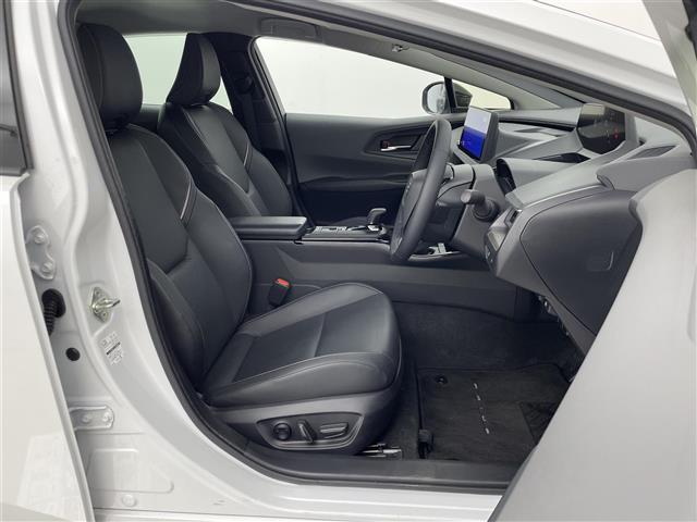 プリウス Ｚ　純正１２．３型ナビ　全周囲カメラ　レザーシート　シートヒーター　エアシート　パワーシート　パワーバックドア　置くだけ充電　デジタルインナーミラー　前後ドラレコ　ＢＳＭ　ビルトインＥＴＣ２．０　禁煙車（28枚目）