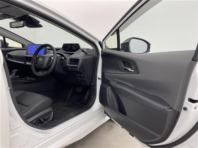 プリウス Ｚ　純正１２．３型ナビ　全周囲カメラ　レザーシート　シートヒーター　エアシート　パワーシート　パワーバックドア　置くだけ充電　デジタルインナーミラー　前後ドラレコ　ＢＳＭ　ビルトインＥＴＣ２．０　禁煙車（39枚目）