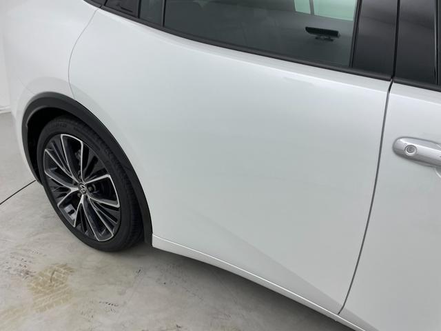 プリウス Ｚ　純正１２．３型ナビ　全周囲カメラ　レザーシート　シートヒーター　エアシート　パワーシート　パワーバックドア　置くだけ充電　デジタルインナーミラー　前後ドラレコ　ＢＳＭ　ビルトインＥＴＣ２．０　禁煙車（58枚目）