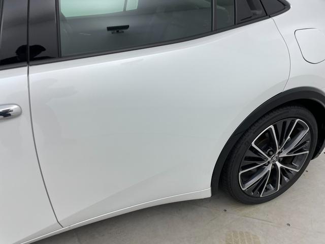 プリウス Ｚ　純正１２．３型ナビ　全周囲カメラ　レザーシート　シートヒーター　エアシート　パワーシート　パワーバックドア　置くだけ充電　デジタルインナーミラー　前後ドラレコ　ＢＳＭ　ビルトインＥＴＣ２．０　禁煙車（66枚目）