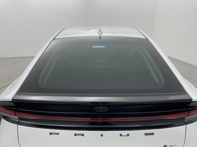 プリウス Ｚ　純正１２．３型ナビ　全周囲カメラ　レザーシート　シートヒーター　エアシート　パワーシート　パワーバックドア　置くだけ充電　デジタルインナーミラー　前後ドラレコ　ＢＳＭ　ビルトインＥＴＣ２．０　禁煙車（69枚目）