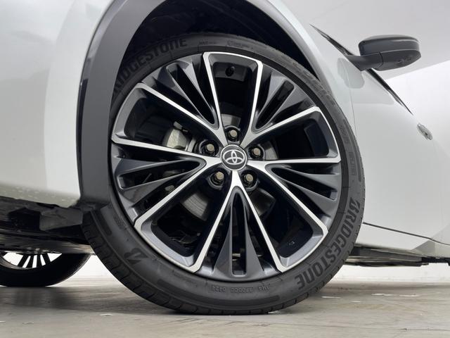 プリウス Ｚ　純正１２．３型ナビ　全周囲カメラ　レザーシート　シートヒーター　エアシート　パワーシート　パワーバックドア　置くだけ充電　デジタルインナーミラー　前後ドラレコ　ＢＳＭ　ビルトインＥＴＣ２．０　禁煙車（78枚目）