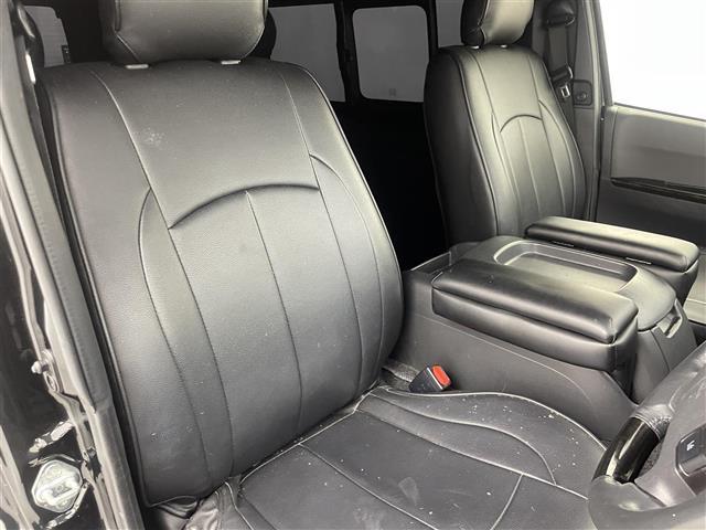 ハイエースバン スーパーＧＬ　ダーク　プライムＩＩ　パノラミックビューモニター　デジタルインナーミラー　クリアランスソナー　トヨタセーフティーセンス　前後ドライブレコーダー　パーキングサポートブレーキ　レーンキープアシスト　ＥＴＣ　プッシュスタート（30枚目）