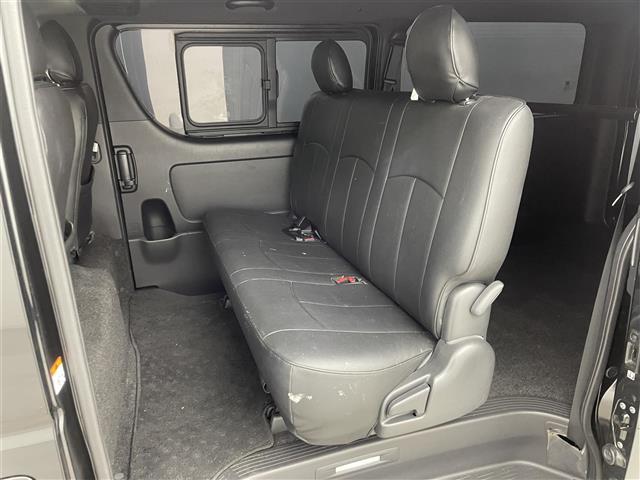 ハイエースバン スーパーＧＬ　ダーク　プライムＩＩ　パノラミックビューモニター　デジタルインナーミラー　クリアランスソナー　トヨタセーフティーセンス　前後ドライブレコーダー　パーキングサポートブレーキ　レーンキープアシスト　ＥＴＣ　プッシュスタート（35枚目）