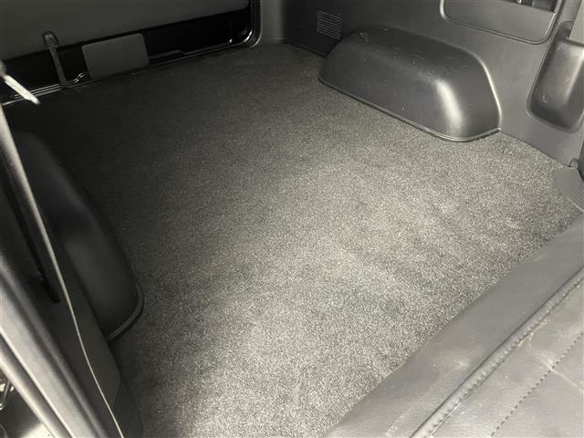 ハイエースバン スーパーＧＬ　ダーク　プライムＩＩ　パノラミックビューモニター　デジタルインナーミラー　クリアランスソナー　トヨタセーフティーセンス　前後ドライブレコーダー　パーキングサポートブレーキ　レーンキープアシスト　ＥＴＣ　プッシュスタート（39枚目）