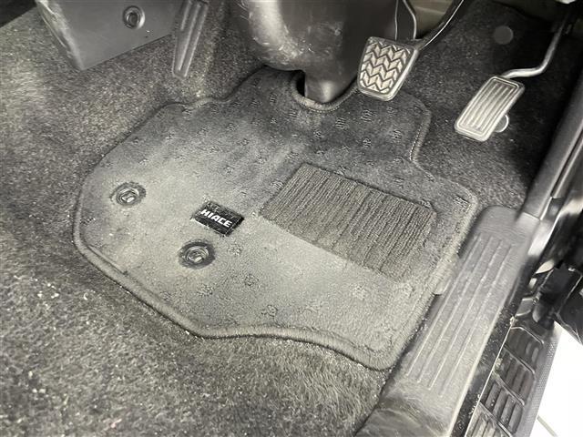 ハイエースバン スーパーＧＬ　ダーク　プライムＩＩ　パノラミックビューモニター　デジタルインナーミラー　クリアランスソナー　トヨタセーフティーセンス　前後ドライブレコーダー　パーキングサポートブレーキ　レーンキープアシスト　ＥＴＣ　プッシュスタート（42枚目）