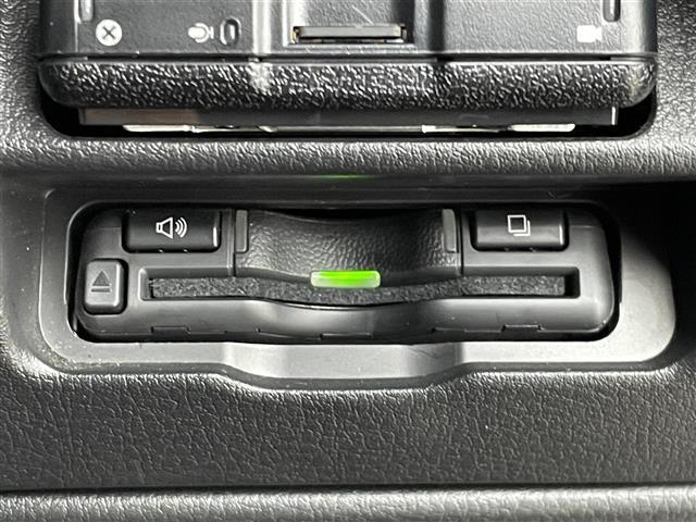 ＭＡＺＤＡ３ファストバック １５Ｓツーリング　純正８．８型ナビ　３６０度ビューモニター　ドライバーモニタリング　衝突軽減ブレーキ　アダプティブクルーズコントロール　ヘッドアップディスプレイ　ＥＴＣ　純正前後ドライブレコーダー　スマートキー　禁煙車（8枚目）