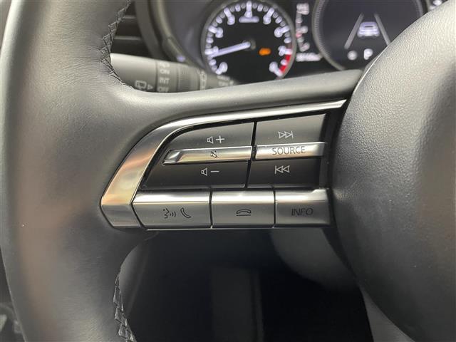 ＭＡＺＤＡ３ファストバック １５Ｓツーリング　純正８．８型ナビ　３６０度ビューモニター　ドライバーモニタリング　衝突軽減ブレーキ　アダプティブクルーズコントロール　ヘッドアップディスプレイ　ＥＴＣ　純正前後ドライブレコーダー　スマートキー　禁煙車（15枚目）