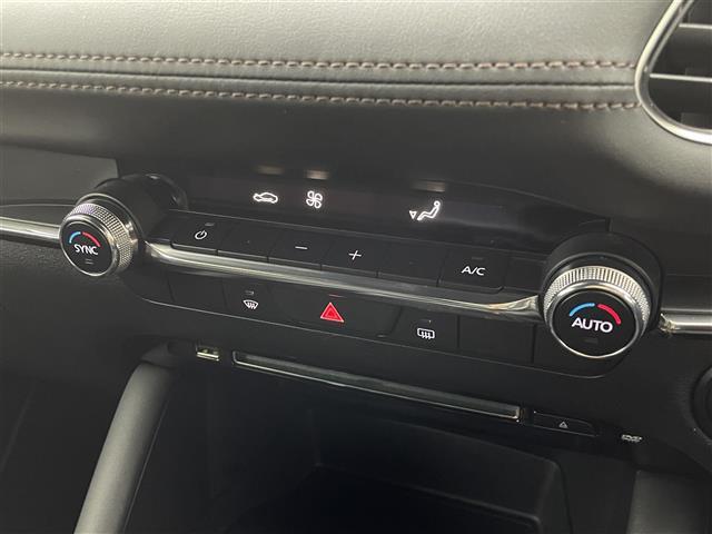 ＭＡＺＤＡ３ファストバック １５Ｓツーリング　純正８．８型ナビ　３６０度ビューモニター　ドライバーモニタリング　衝突軽減ブレーキ　アダプティブクルーズコントロール　ヘッドアップディスプレイ　ＥＴＣ　純正前後ドライブレコーダー　スマートキー　禁煙車（19枚目）