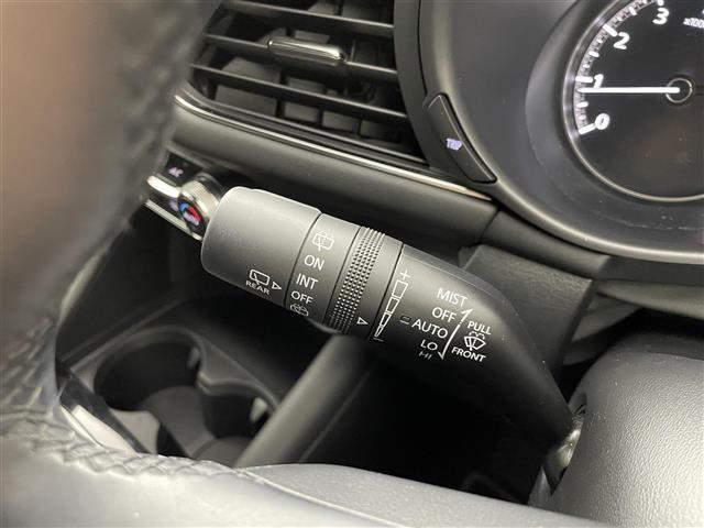 ＭＡＺＤＡ３ファストバック １５Ｓツーリング　純正８．８型ナビ　３６０度ビューモニター　ドライバーモニタリング　衝突軽減ブレーキ　アダプティブクルーズコントロール　ヘッドアップディスプレイ　ＥＴＣ　純正前後ドライブレコーダー　スマートキー　禁煙車（25枚目）