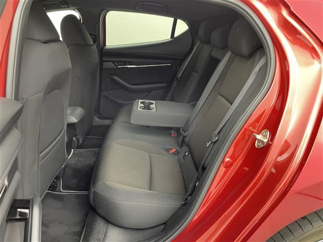 ＭＡＺＤＡ３ファストバック １５Ｓツーリング　純正８．８型ナビ　３６０度ビューモニター　ドライバーモニタリング　衝突軽減ブレーキ　アダプティブクルーズコントロール　ヘッドアップディスプレイ　ＥＴＣ　純正前後ドライブレコーダー　スマートキー　禁煙車（31枚目）