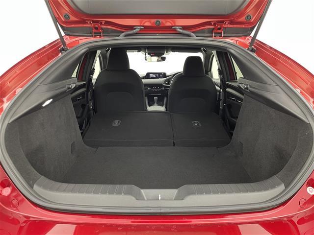 ＭＡＺＤＡ３ファストバック １５Ｓツーリング　純正８．８型ナビ　３６０度ビューモニター　ドライバーモニタリング　衝突軽減ブレーキ　アダプティブクルーズコントロール　ヘッドアップディスプレイ　ＥＴＣ　純正前後ドライブレコーダー　スマートキー　禁煙車（36枚目）