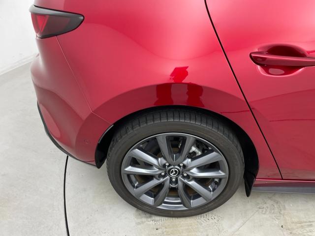 ＭＡＺＤＡ３ファストバック １５Ｓツーリング　純正８．８型ナビ　３６０度ビューモニター　ドライバーモニタリング　衝突軽減ブレーキ　アダプティブクルーズコントロール　ヘッドアップディスプレイ　ＥＴＣ　純正前後ドライブレコーダー　スマートキー　禁煙車（58枚目）