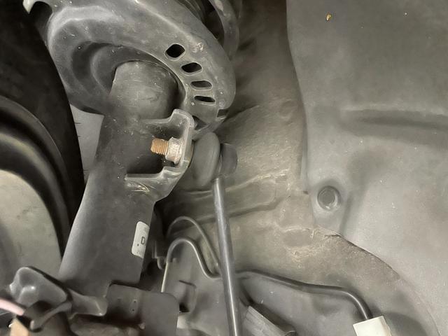 ＭＡＺＤＡ３ファストバック １５Ｓツーリング　純正８．８型ナビ　３６０度ビューモニター　ドライバーモニタリング　衝突軽減ブレーキ　アダプティブクルーズコントロール　ヘッドアップディスプレイ　ＥＴＣ　純正前後ドライブレコーダー　スマートキー　禁煙車（76枚目）