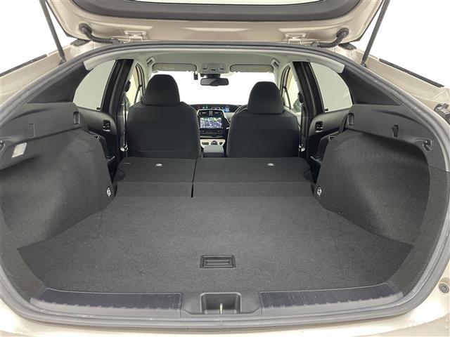 プリウス Ｓセーフティプラス　アルパイン９インチＳＤナビ　バックカメラ　パーキングアシスト　インテリジェントクリアランスソナー　トヨタセーフティセンス　カラーヘッドアップディスプレイ　ＬＥＤヘッドランプ　プッシュスタート　禁煙車（37枚目）