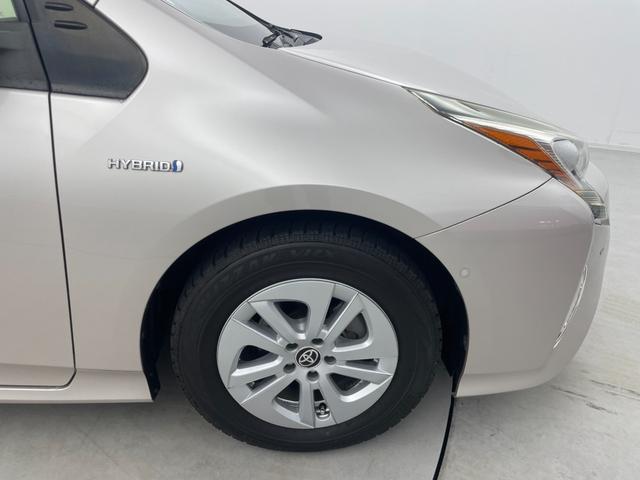 プリウス Ｓセーフティプラス　アルパイン９インチＳＤナビ　バックカメラ　パーキングアシスト　インテリジェントクリアランスソナー　トヨタセーフティセンス　カラーヘッドアップディスプレイ　ＬＥＤヘッドランプ　プッシュスタート　禁煙車（56枚目）