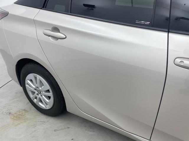 プリウス Ｓセーフティプラス　アルパイン９インチＳＤナビ　バックカメラ　パーキングアシスト　インテリジェントクリアランスソナー　トヨタセーフティセンス　カラーヘッドアップディスプレイ　ＬＥＤヘッドランプ　プッシュスタート　禁煙車（59枚目）