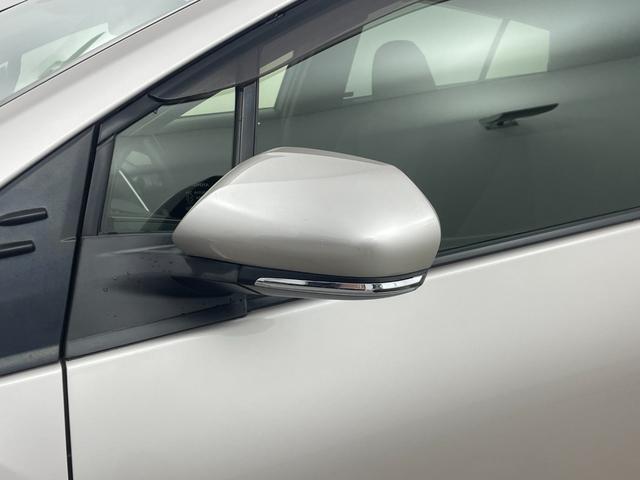 プリウス Ｓセーフティプラス　アルパイン９インチＳＤナビ　バックカメラ　パーキングアシスト　インテリジェントクリアランスソナー　トヨタセーフティセンス　カラーヘッドアップディスプレイ　ＬＥＤヘッドランプ　プッシュスタート　禁煙車（64枚目）