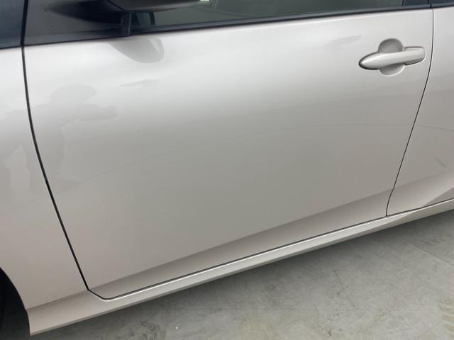 プリウス Ｓセーフティプラス　アルパイン９インチＳＤナビ　バックカメラ　パーキングアシスト　インテリジェントクリアランスソナー　トヨタセーフティセンス　カラーヘッドアップディスプレイ　ＬＥＤヘッドランプ　プッシュスタート　禁煙車（65枚目）