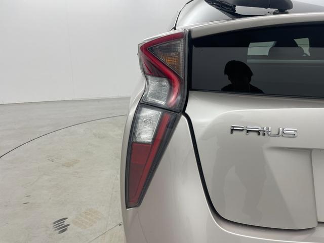 プリウス Ｓセーフティプラス　アルパイン９インチＳＤナビ　バックカメラ　パーキングアシスト　インテリジェントクリアランスソナー　トヨタセーフティセンス　カラーヘッドアップディスプレイ　ＬＥＤヘッドランプ　プッシュスタート　禁煙車（71枚目）