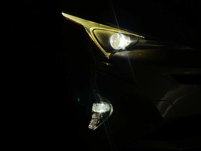 プリウス Ｓセーフティプラス　アルパイン９インチＳＤナビ　バックカメラ　パーキングアシスト　インテリジェントクリアランスソナー　トヨタセーフティセンス　カラーヘッドアップディスプレイ　ＬＥＤヘッドランプ　プッシュスタート　禁煙車（80枚目）