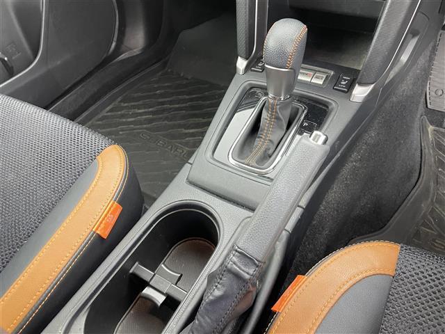 フォレスター Ｘ－ブレイク　カラーアクセント仕様　前席パワーシート　パワーリヤゲート　アドバンスドセイフティパッケージ　プッシュスタート　純正７インチナビ　バックカメラ　全席シートヒーター　ルーフレール　アイサイト　ＬＥＤヘッドライト　４ＷＤ　禁煙車（20枚目）