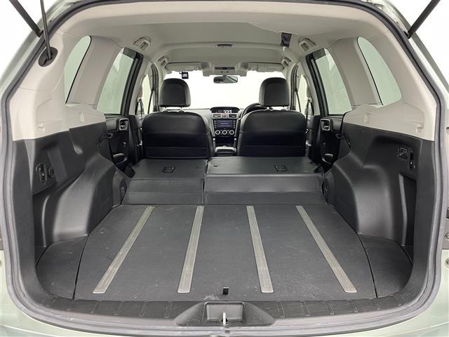 フォレスター Ｘ－ブレイク　カラーアクセント仕様　前席パワーシート　パワーリヤゲート　アドバンスドセイフティパッケージ　プッシュスタート　純正７インチナビ　バックカメラ　全席シートヒーター　ルーフレール　アイサイト　ＬＥＤヘッドライト　４ＷＤ　禁煙車（37枚目）