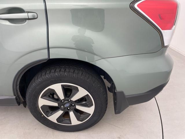 フォレスター Ｘ－ブレイク　カラーアクセント仕様　前席パワーシート　パワーリヤゲート　アドバンスドセイフティパッケージ　プッシュスタート　純正７インチナビ　バックカメラ　全席シートヒーター　ルーフレール　アイサイト　ＬＥＤヘッドライト　４ＷＤ　禁煙車（67枚目）