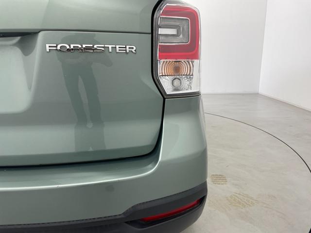 フォレスター Ｘ－ブレイク　カラーアクセント仕様　前席パワーシート　パワーリヤゲート　アドバンスドセイフティパッケージ　プッシュスタート　純正７インチナビ　バックカメラ　全席シートヒーター　ルーフレール　アイサイト　ＬＥＤヘッドライト　４ＷＤ　禁煙車（70枚目）