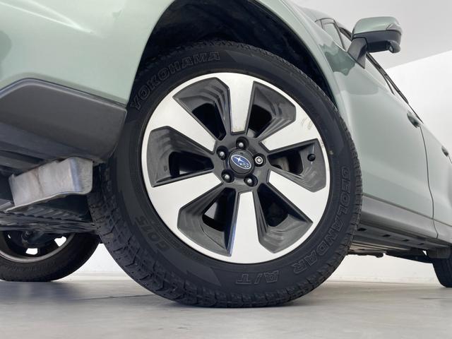 フォレスター Ｘ－ブレイク　カラーアクセント仕様　前席パワーシート　パワーリヤゲート　アドバンスドセイフティパッケージ　プッシュスタート　純正７インチナビ　バックカメラ　全席シートヒーター　ルーフレール　アイサイト　ＬＥＤヘッドライト　４ＷＤ　禁煙車（76枚目）