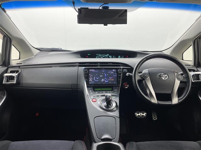 プリウス Sツーリングセレクション・G’s アルパイン9型ナビ バックカメラ フルセグTV 前後ドラレコ ETC LEDヘッドライト オートライト 純正G‘sアルミホイール スマートキー 衝突被害軽減ブレーキ クリアランスソナー 禁煙車(2枚目)