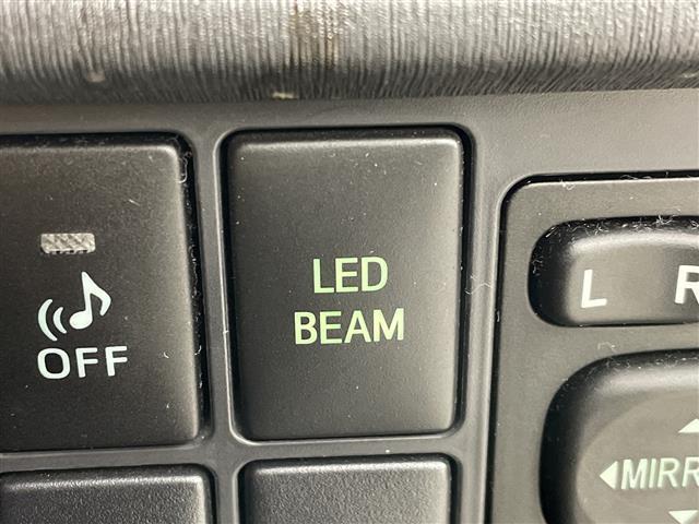 プリウス Sツーリングセレクション・G’s アルパイン9型ナビ バックカメラ フルセグTV 前後ドラレコ ETC LEDヘッドライト オートライト 純正G‘sアルミホイール スマートキー 衝突被害軽減ブレーキ クリアランスソナー 禁煙車(9枚目)