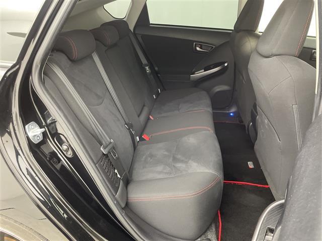 プリウス Sツーリングセレクション・G’s アルパイン9型ナビ バックカメラ フルセグTV 前後ドラレコ ETC LEDヘッドライト オートライト 純正G‘sアルミホイール スマートキー 衝突被害軽減ブレーキ クリアランスソナー 禁煙車(30枚目)