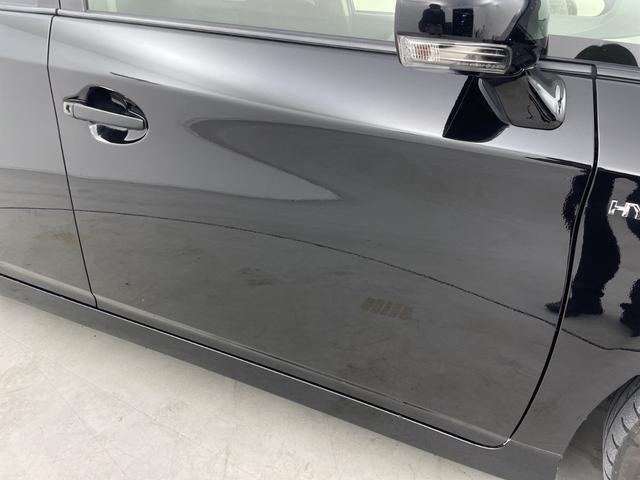 プリウス Sツーリングセレクション・G’s アルパイン9型ナビ バックカメラ フルセグTV 前後ドラレコ ETC LEDヘッドライト オートライト 純正G‘sアルミホイール スマートキー 衝突被害軽減ブレーキ クリアランスソナー 禁煙車(57枚目)