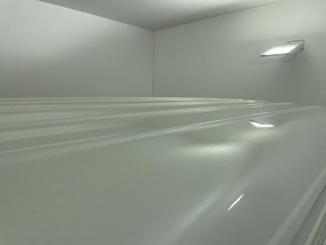 ハイエースワゴン ＧＬ　アルパイン１２．８型後席モニター　アルパイン１１型ナビ　全周囲カメラ　デジタルインナーミラー　電動スライドドア　ＬＥＤ　衝突被害軽減ブレーキ　レーンアシスト　オートライト　ＥＴＣ　ドラレコ　禁煙車（74枚目）